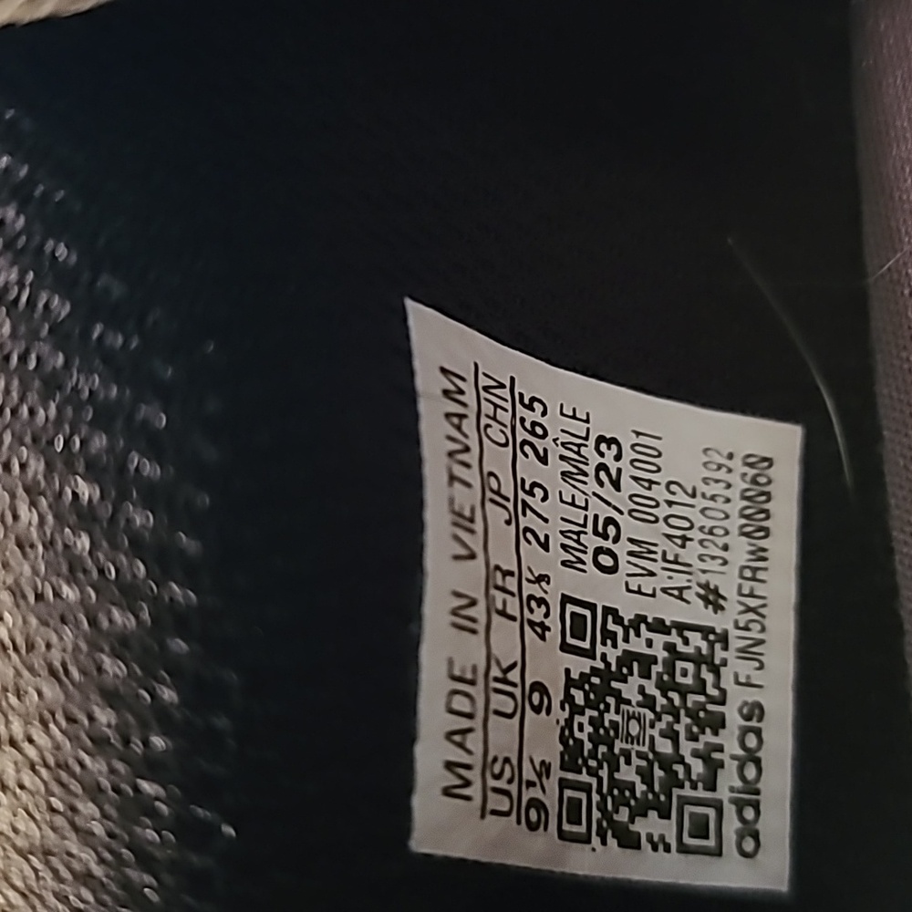 adidas - Ozmillen "RAIDERS' Sz. 9.5 - Picture 3 of 12